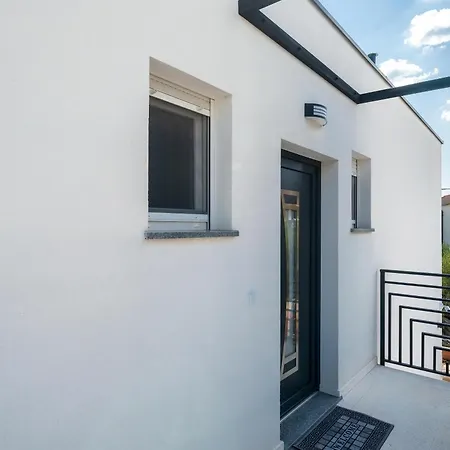 Helena Apartamento Kaštela