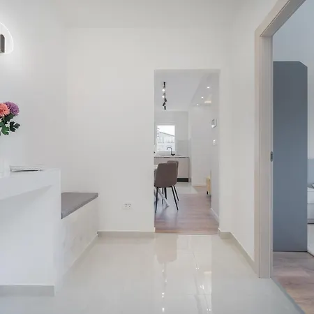 Helena Apartamento Kaštela